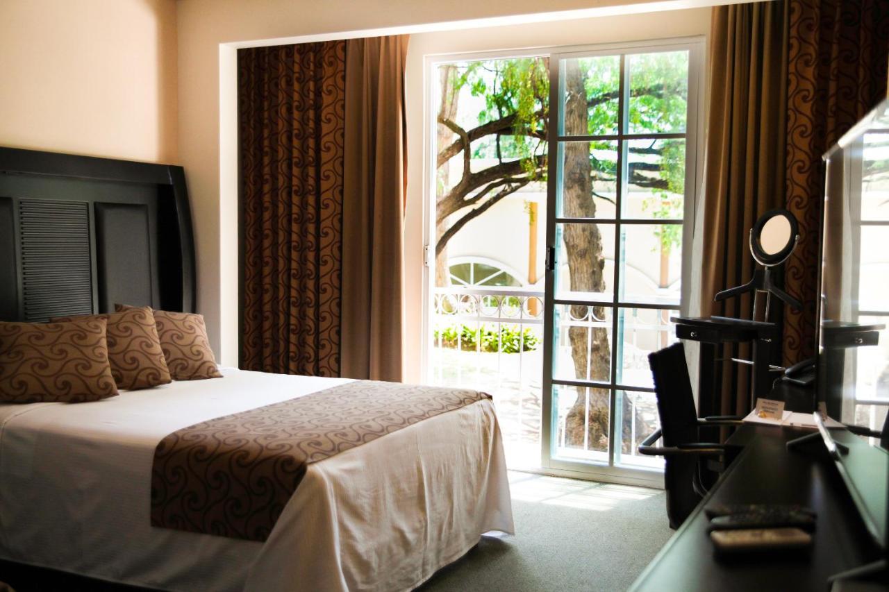 Real Del Bosque Golf&spa Apartahotel Tula de Allende