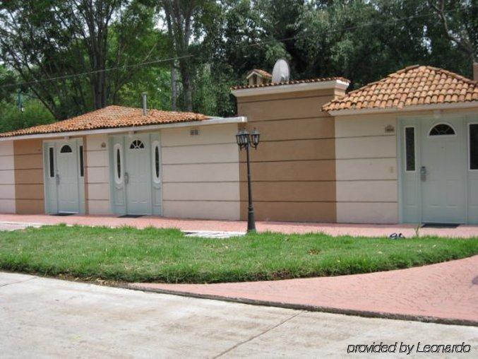 Real Del Bosque Golf And Aparthotel