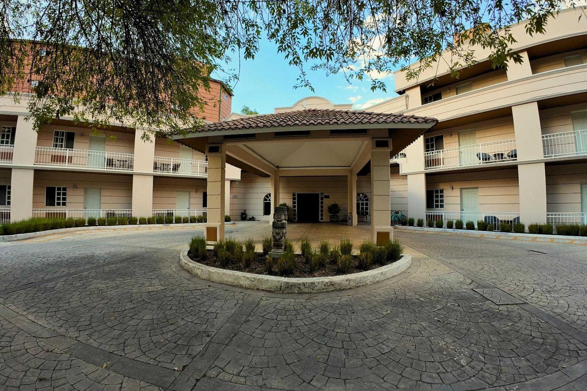 Real Del Bosque Golf&spa Apartahotel