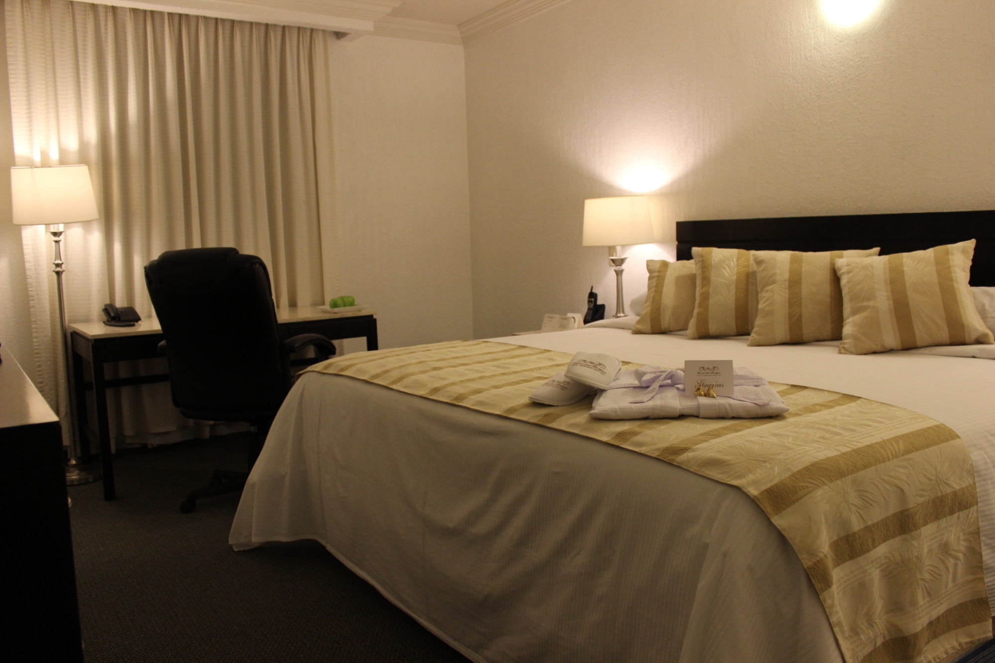 Real Del Bosque Golf&spa Apartahotel Tula de Allende